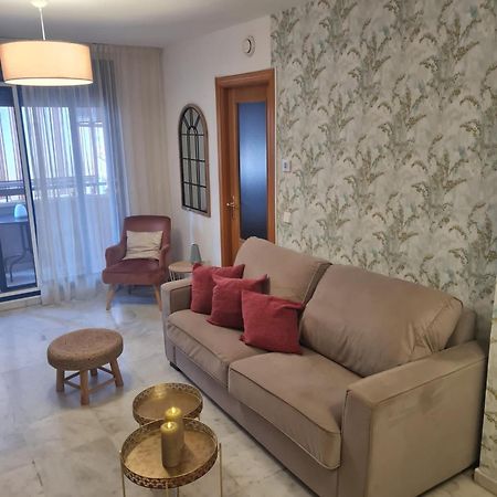 Holidays2Malaga Ayala 450 Mts From Beach & Terrace Εξωτερικό φωτογραφία